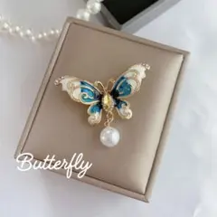 ブローチ パール 揺れる 蝶々 幻想的 ゴールド ブルー
