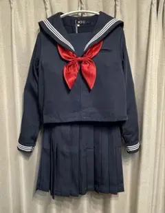 セーラー服 コスプレ衣装 ネイビー 赤リボン　Lサイズのサムネイル