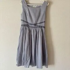 UNIVERVAL MUSE ノースリーブ ひざ丈ワンピース