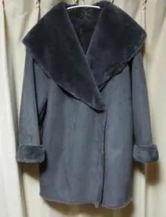 【GU】 フェイクムートンコート グレー