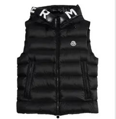 モンクレール　ダウンベスト