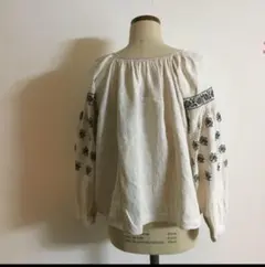 ウクライナ刺繍　チュニック　手織り麻　手刺繍