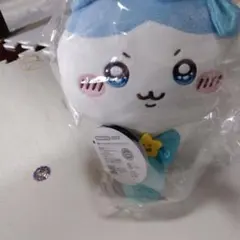 ]超まじかるちいかわ　ぬいぐるみミラー　ハチワレ