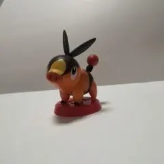 ポケモン フィギュア　チョコエッグ　旅立ちの3匹　ポカブ