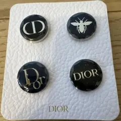 Dior ノベルティ ピンバッジ4点セット
