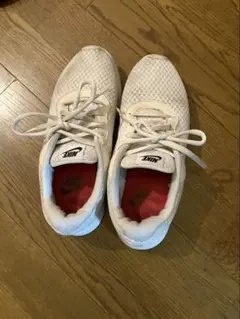 Nike ホワイト ランニングシューズ