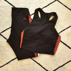 ユニクロ　JWアンダーソン　上下セット　ヨガ　ピラティス　レギンス　Mサイズ