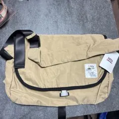 Java ベージュ ショルダーバッグ