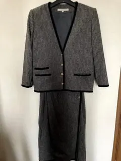 レディーススーツ　ROPE' スーツ