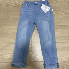 タグ付き新品　ロングパンツ　デニムパンツ　100 バースデイプラス　しまむらのサムネイル