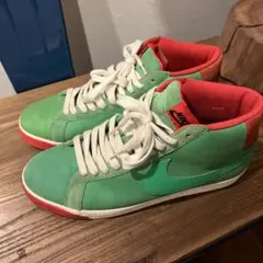 Item thumbnail for item 6d5e9b1e-abee-461c-b281-c30224372bf6