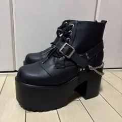 厚底 チェーンベルト レースアップ ブーティ ブラックのサムネイル