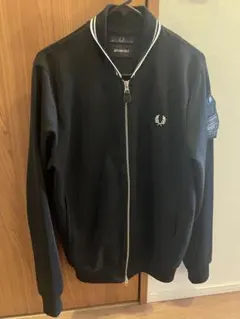 ART COMES FIRST✖️Fred Perryジップアップジャケット