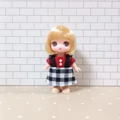 ぷちリカちゃん服 白無地ミニワンピース&黒ドット柄吊りスカートセット