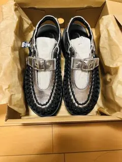 新品　UNEEK PLT MARY JANE KEEN SILVER/BLACKのサムネイル