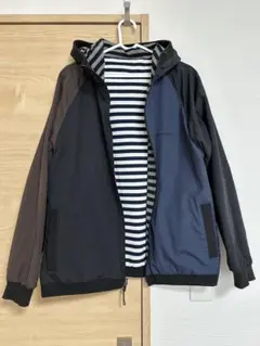 ナイロンジャケット　リバーシブル