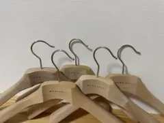 極美品【BOGLIOLI 】ボリオリ木製ハンガー42 ⑤本セット - メルカリ