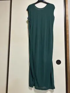 ダークグリーン ノースリーブ ロングワンピース