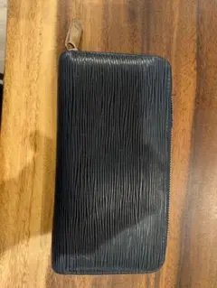ルイ・ヴィトン　エピ　長財布