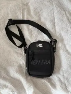 NEW ERA ショルダーバッグ ブラック ショルダーポーチ 1.7L