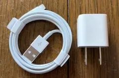 USB充電ケーブルとACアダプター