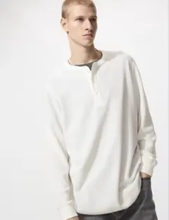 ユニクロ 新作 ワッフルヘンリーネックTシャツ/長袖　01 OFF WHITE