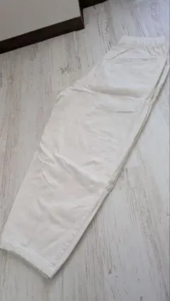 GU ホワイト イージーパンツ Mサイズ