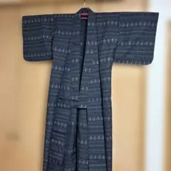 ダークグレー 幾何学模様 紬着物