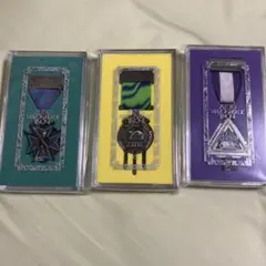 新品/未開封 ずとまよ　premium会員限定　勲章　3個セット ZUTOMAYO PREMIUM | ずっと真夜中でいいのに。