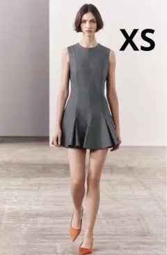 【完売品】ZARA スケーターワンピース　黒　S　新品未使用タグつき 完売品】ZARA スケーターワンピース 黒 S 新品未使用タグつき