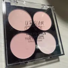 URGLAM✕TGC ブレンディングチークカラーパレット　01