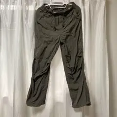 オリーブグリーン カーゴパンツ