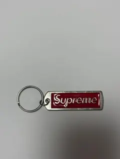 Supreme キーホルダー ロゴ プレート