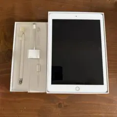 iPad 第8世代 ピンクゴールド 32GB ApplePencil純正品付属 - メルカリ