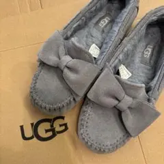 UGG グレー リボン付きモカシン　美品