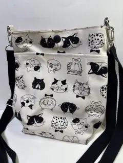 ハンドメイド　ポシェット　ショルダーバッグ　猫柄