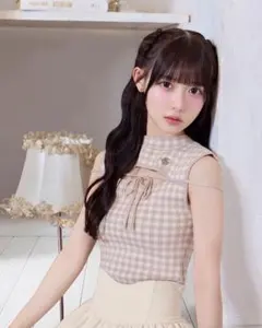 ミシェルマカロン クロスフリルニットトップス アイボリー XS - メルカリ