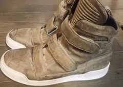 BALMAIN ハイカットスニーカー スエード　42か43 バルマン　デカルナンのサムネイル