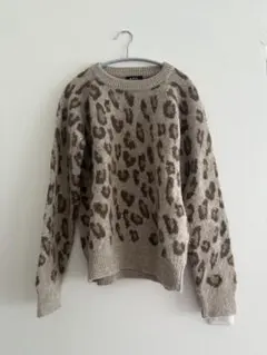 A.P.C. アーペーセー　レオパードニットセーターのサムネイル