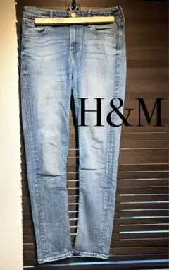 H&M ライトブルーデニム ストレートパンツ