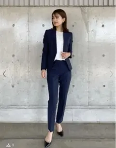 セオリースーツtheory スーツのスカートグレー タイトスカート サイズ2