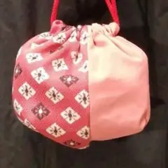 袋帯リメイク　和風模様のピンクと赤の巾着袋　ハンドメイド