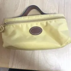 Longchamp (ロンシャン)イエロー　ナイロン　レザーハンドル付き　ポーチのサムネイル