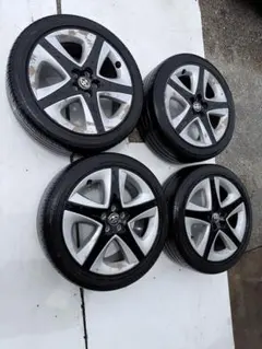 トヨタ 50プリウス 純正ホイール バリ溝タイヤ付き① - メルカリ