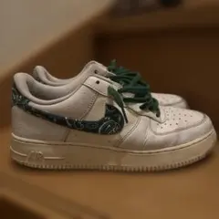 金*ー様 希少Nike Air Force 1 ペイズリー柄スニーカー