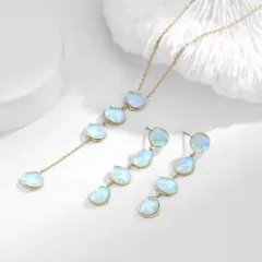 ライトブルーのストーン ネックレスとイヤリングセット