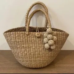 無印良品　ナチュラル　ベージュ かごバッグ　浴衣 花の装飾付きのサムネイル
