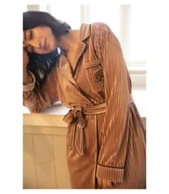 ラヴィジュール ベロア ロングシャツワンピース ルームウェア フリーサイズのサムネイル