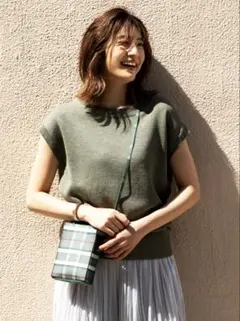 【美品】組曲　前後着用okペーパーヤーンミックスニットS2カーキ