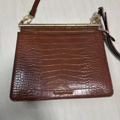 チャールズアンドキース　ショルダーバック　ブラウン　レザー